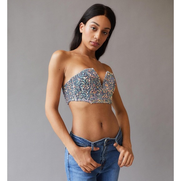 NWT Urban Outfitters Gold Sequin Sleeveless Crop Top - Picture 7 of 16